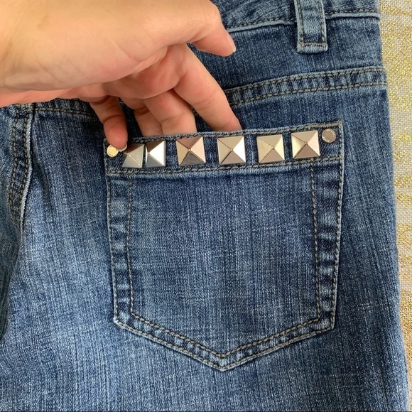 MICHAEL Kors Blue Wash Studded Women’s Capris Jeans Size 2 - Picture 6 of 11